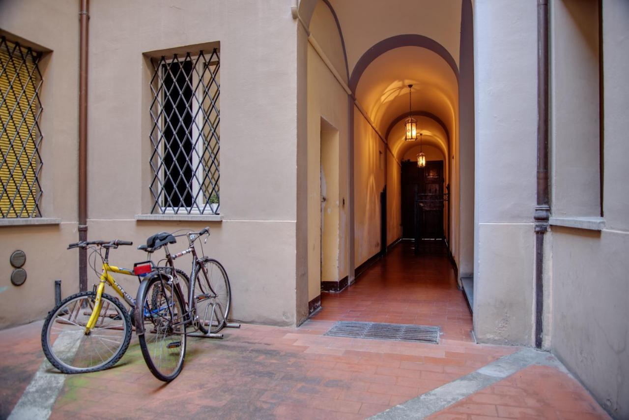 Nel Cuore Di Bologna - Casa Boss Luaran gambar